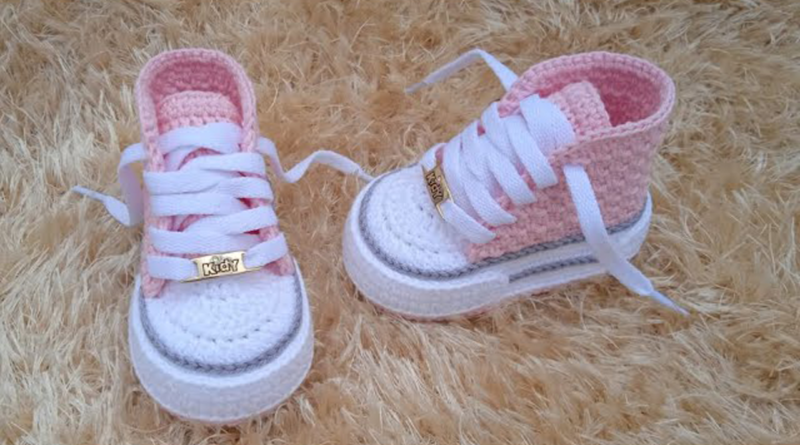 Welcome to the world of crochet sneakers for babies! These adorable and comfortable shoes are perfect for keeping your little ones' feet warm and stylish. Whether you're a seasoned crocheter or just starting out, making crochet sneakers for babies is a fun and rewarding project that you're sure to love.